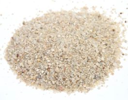 Почему кварцевый песок так популярен в быту